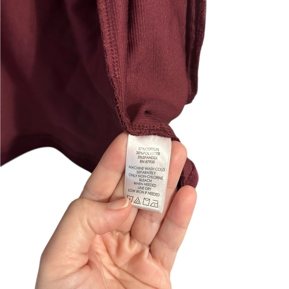 Susan Graver Weekend Ribbed Velour Zip Front Knit Vest Size Small Wine Color L - Picture 10 of 11